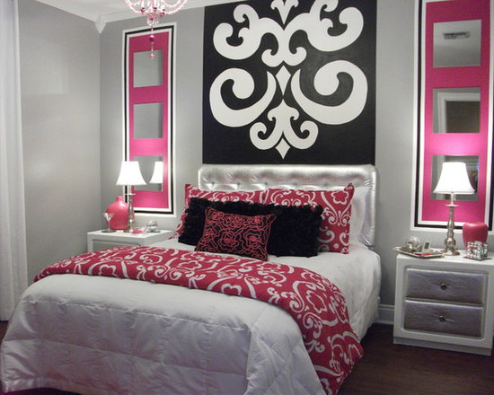 Teen Damask Theme Bedroom
